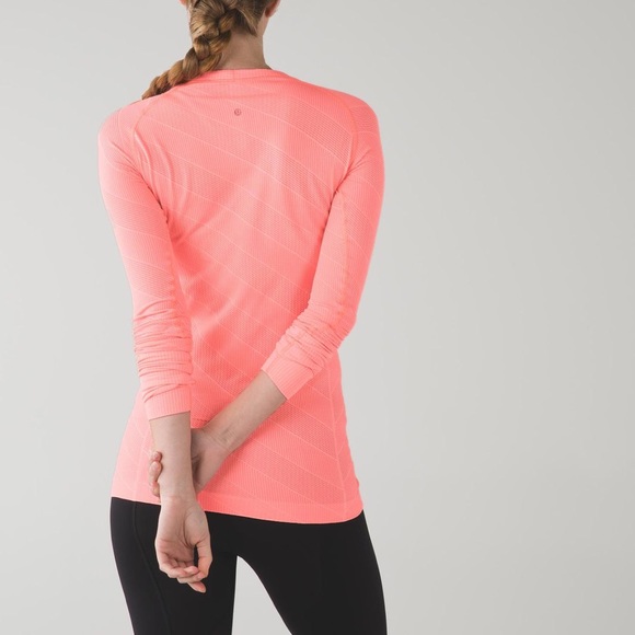 Lululemon Swiftly tech long sleeve top in Peach. - Picture 3 of 4